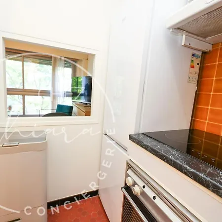 Comfortable & Bright Flat Canal St Martin For 4 Pp Apartmán