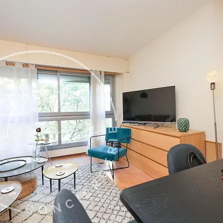 Comfortable & Bright Flat Canal St Martin For 4 Pp Apartmán Paříž